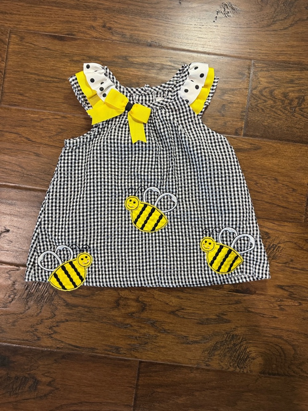 Rare Edition Gingham Bee Appliqué Dress with Yellow Bow